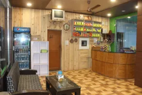 Hotel Garden Cottage & Resort Dhanaulti - Resepsjon