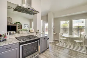 8 Mi to Dtwn Reno: Cozy Sparks Escape w/ Fireplace - Innvendig