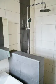 Behlys Boutique - Bathroom