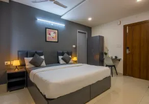 Housr 84 Kondapur Near Botanical Garden - Room