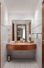 Hotel Le Rive - Bathroom