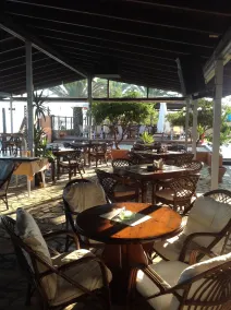 Ninos On The Beach Hotel - Restaurant