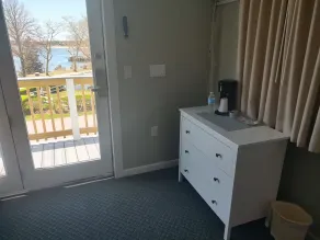 Inn on Onset Bay - Rum