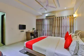 Biznotel by Pride Bharuch - Room
