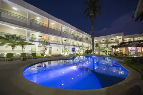 Hotel Palace Inn - Piscine