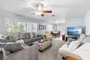2416 Dunbar Avenue - Interiör