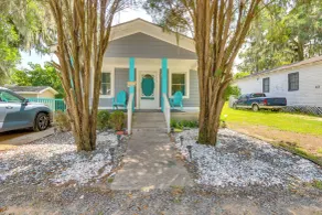 Beachy Home in Heart of Beaufort w/ Pool Access - Interiør
