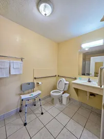 Garden Inn and Suites near Callaway Gardens Pine Mountain - Salle de bain