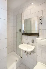 Relax Hotel & SPA Stuttgart - Bathroom