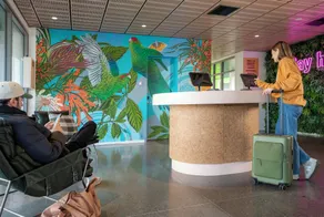 LyLo Christchurch Airport - Reception