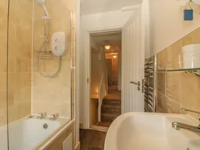 Sunvale - Bathroom