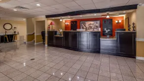 SureStay Plus Hotel by Best Western Alvin - Rezeption