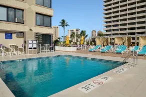 Holiday Inn Express Waikiki by IHG - Piscine