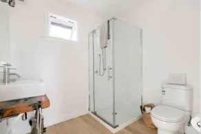 The Pear Orchard Lodge - Baño