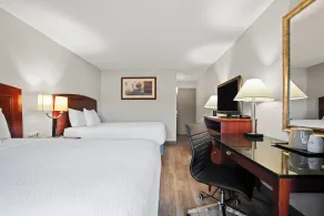 Days Inn by Wyndham Utica - Chambre