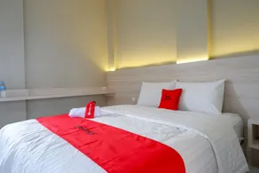 RedDoorz Syariah near Exit Tol Krapyak Semarang - Chambre