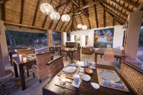 Bushbaby River Lodge - Restaurant