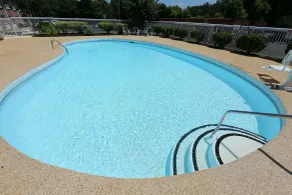 Country Inn & Suites by Radisson, Charlotte I-85 Airport, NC - Piscine