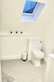 Leworin - Bathroom