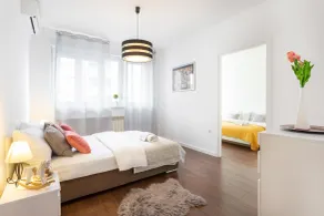 Sunny 2BDR Apartment with Balcony - Room
