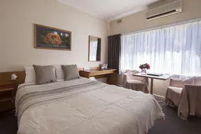 Redhill Cooma Motor Inn - Room