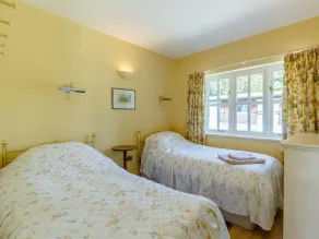 Curlew Cottage - Room