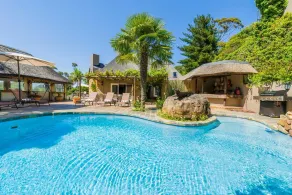 Ikhaya Safari Lodge - Piscina