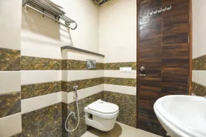 FabHotel Royal Residency Sector 11 - Badezimmer