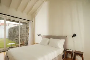 ENTRE MUROS - Turismo Rural - Casas com jardim e acesso direto ao mar - Camera