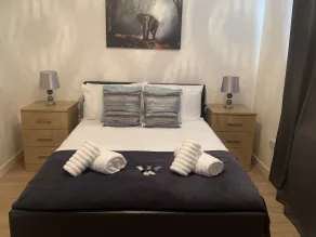 Absolute Stay in Sherwood-free Parking-east Midlands Airport-contractors-family - Room