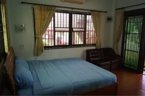 Three moon - Room