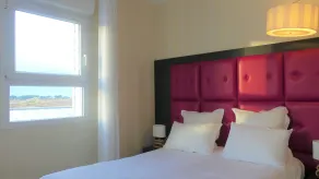 Logis Hôtel Saint Guirec Et De La Plage - Room