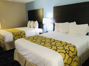 Baymont by Wyndham Joliet - Chambre