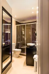 Verona House Aparthotel - Banheiro