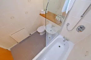 Orange Apartments City - Bathroom