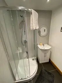 The Old Mill Rooms - Bathroom