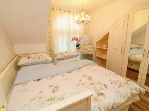 Ivys End Boutique Chic Manor Cottage Elegant & Sophisticated Retreat in Loughborough offering 3bedrooms - Rom