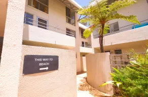 Raintrees Moffat Beach - Reception