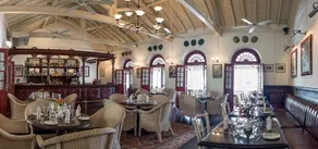 Royal Bar & Hotel - Restaurant