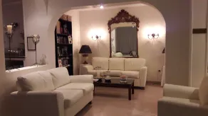 Villa Christina Skiathos - Coin salon dans le hall
