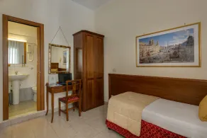 Hotel Silla - Chambre
