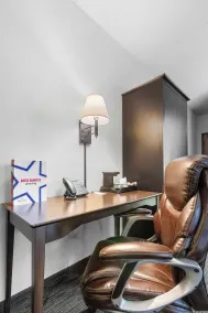 AmericInn by Wyndham Green Bay East - Chambre