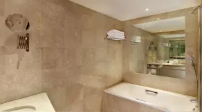 Park Plaza Nottingham - Bathroom