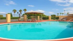 Rancho San Diego Inn & Suites - Piscine
