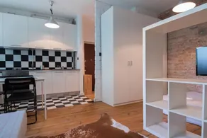 Bizzi LuxProchnika Studio - Camera