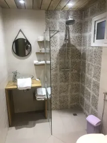 Chez Daniel mbene - Bathroom