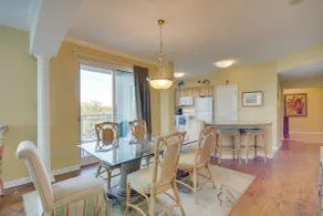 Gulfport Condo With Views: Walk to Beach - Interiør
