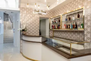 Petit Hotel - Recepción