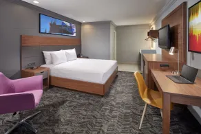 Studio Inn & Suites at Promenade Downey - Chambre