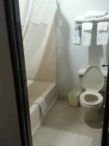 Quality Inn Elyria - Salle de bain